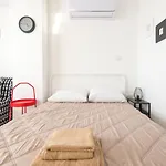 Apartment Six