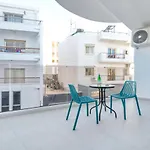 Apartment Six
