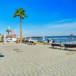 Six * Larnaca