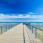 Six * Larnaca