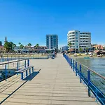 Six Larnaca