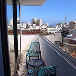 Apartament Six *