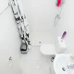 Apartament Six *