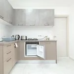 Six Apartament