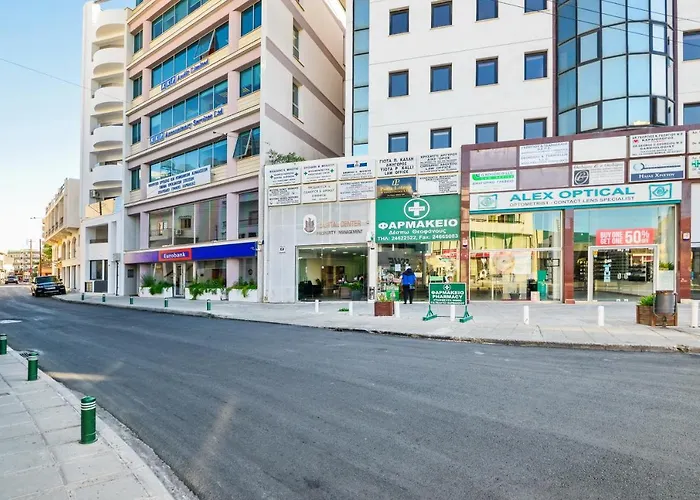 Lägenhet Six Larnaca